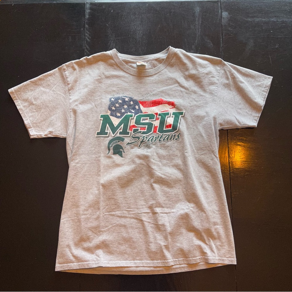 MSU Large Gray Patriotic T-Shirt Tee Retro y2k Michigan State America Spartans